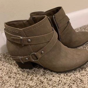 Ankle boots